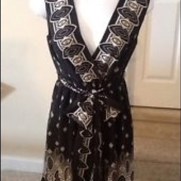 Anna Sui for Target black and white wrap dress - Picture 5 of 6